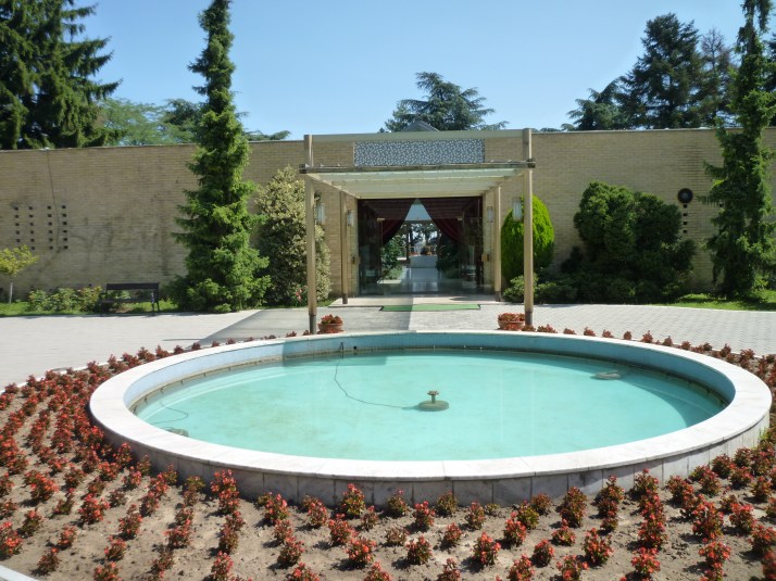 Entrada de la Casa de las Flores