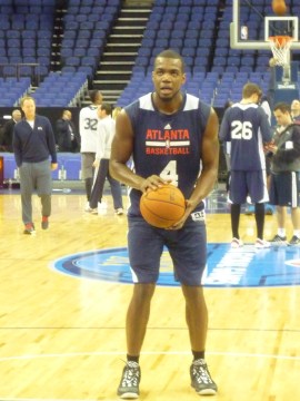 Paul Millsap lanzando tiros libres