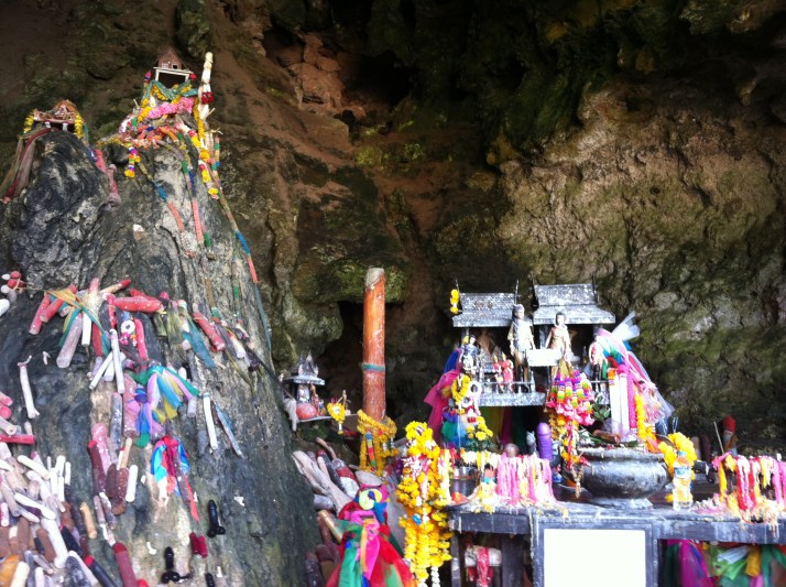 El altar en Princess Cave