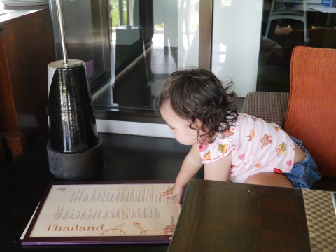 Decidiendo que pedir en Krabi